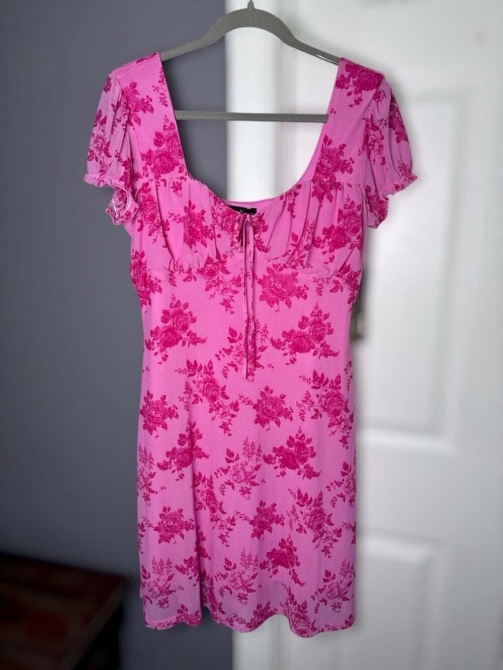 Almost Famous Pink Floral Sweetheart Mini Dress Large
